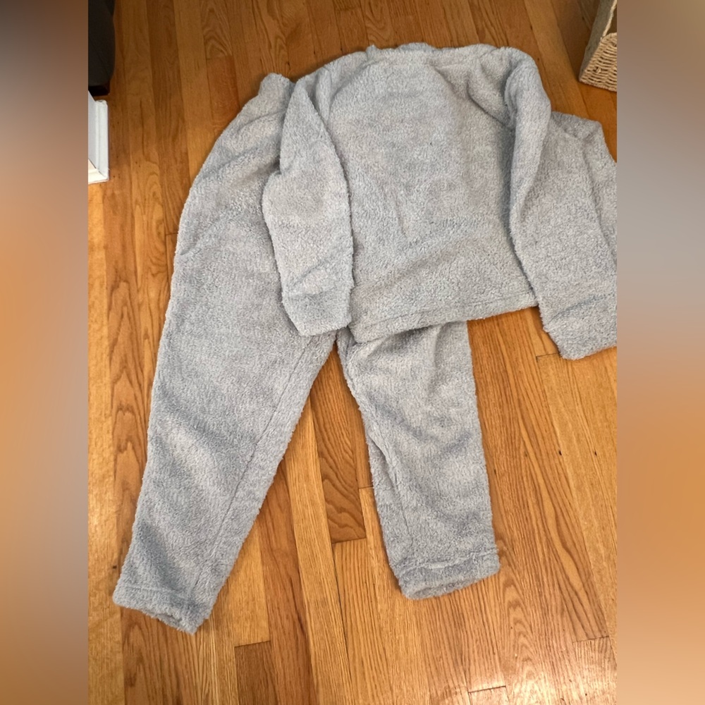 Serra Gray Sweatpants with top lounge or pajama wear Sherpa soft new